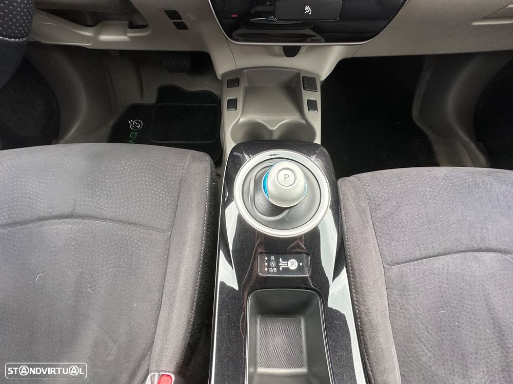 Nissan Leaf 30 kWh (s/ Bateria) Acenta - 16
