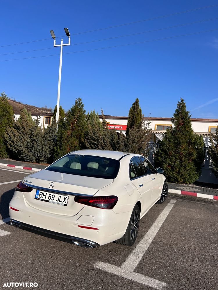 Mercedes-Benz E - 10