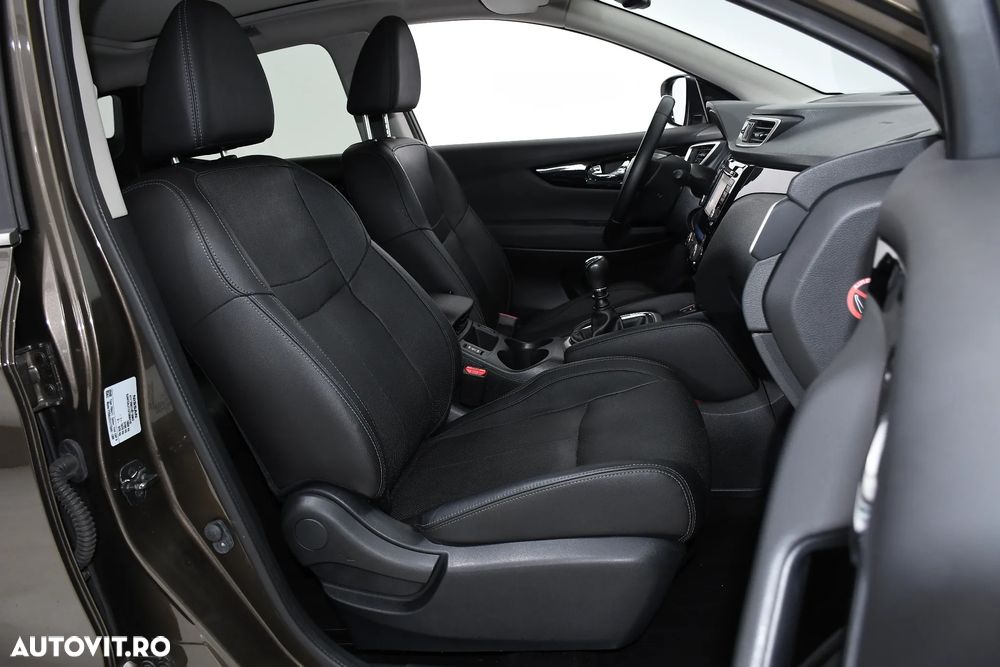 Nissan Qashqai 1.6 DCI TEKNA+ - 6