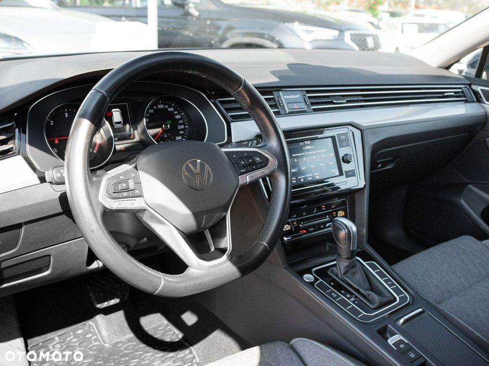 Volkswagen Passat - 7