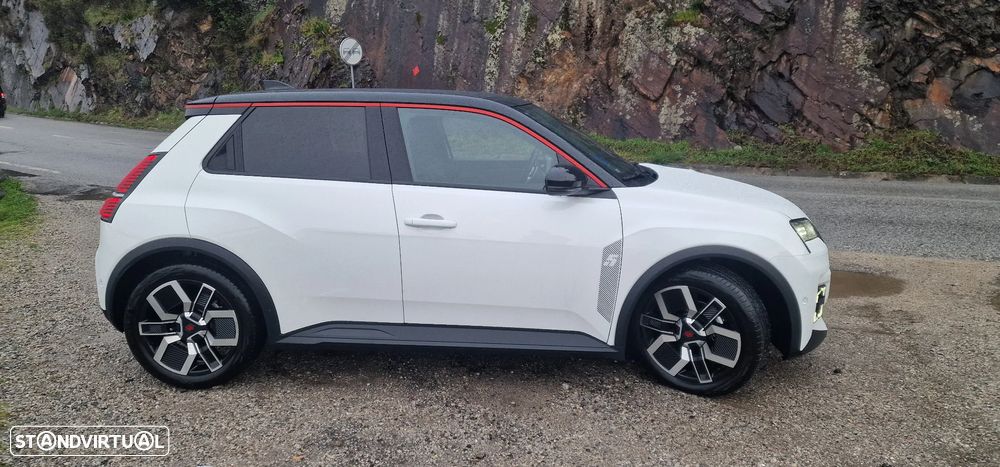 Renault 5 E-Tech R Iconic Five 150 Comfort Range - 4