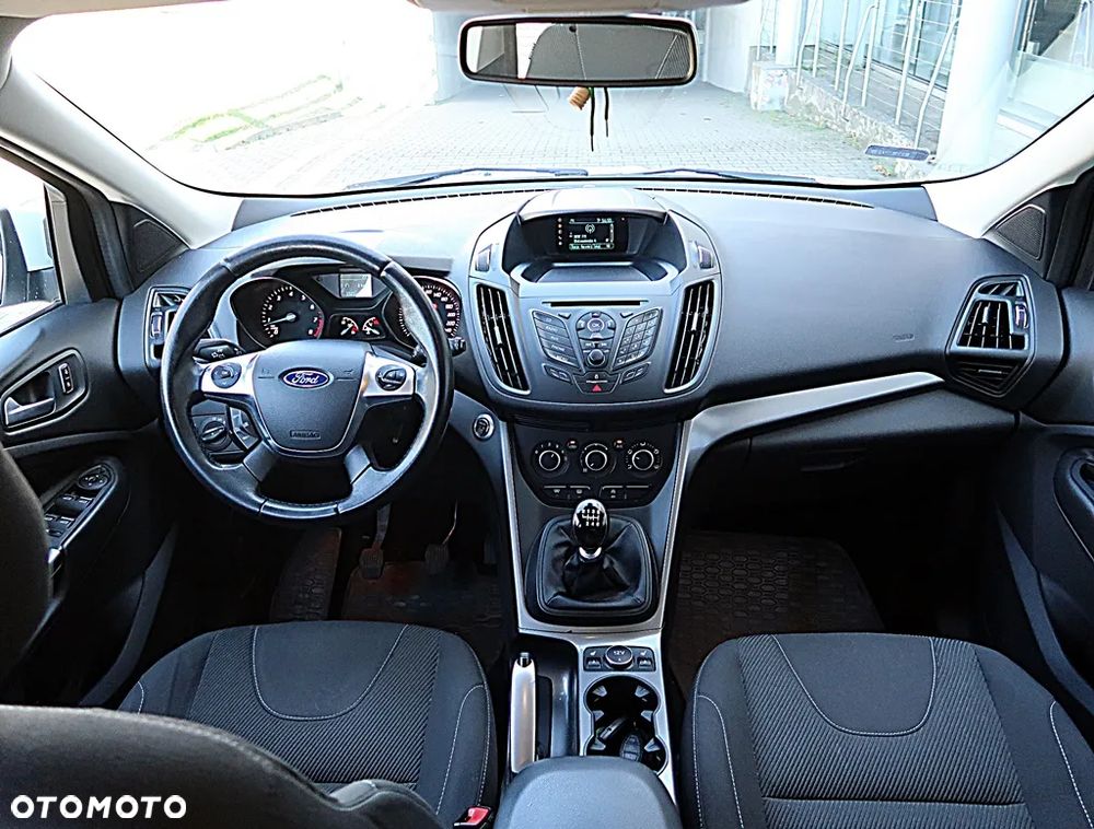 Ford Kuga 1.5 EcoBoost 2x4 Trend - 11