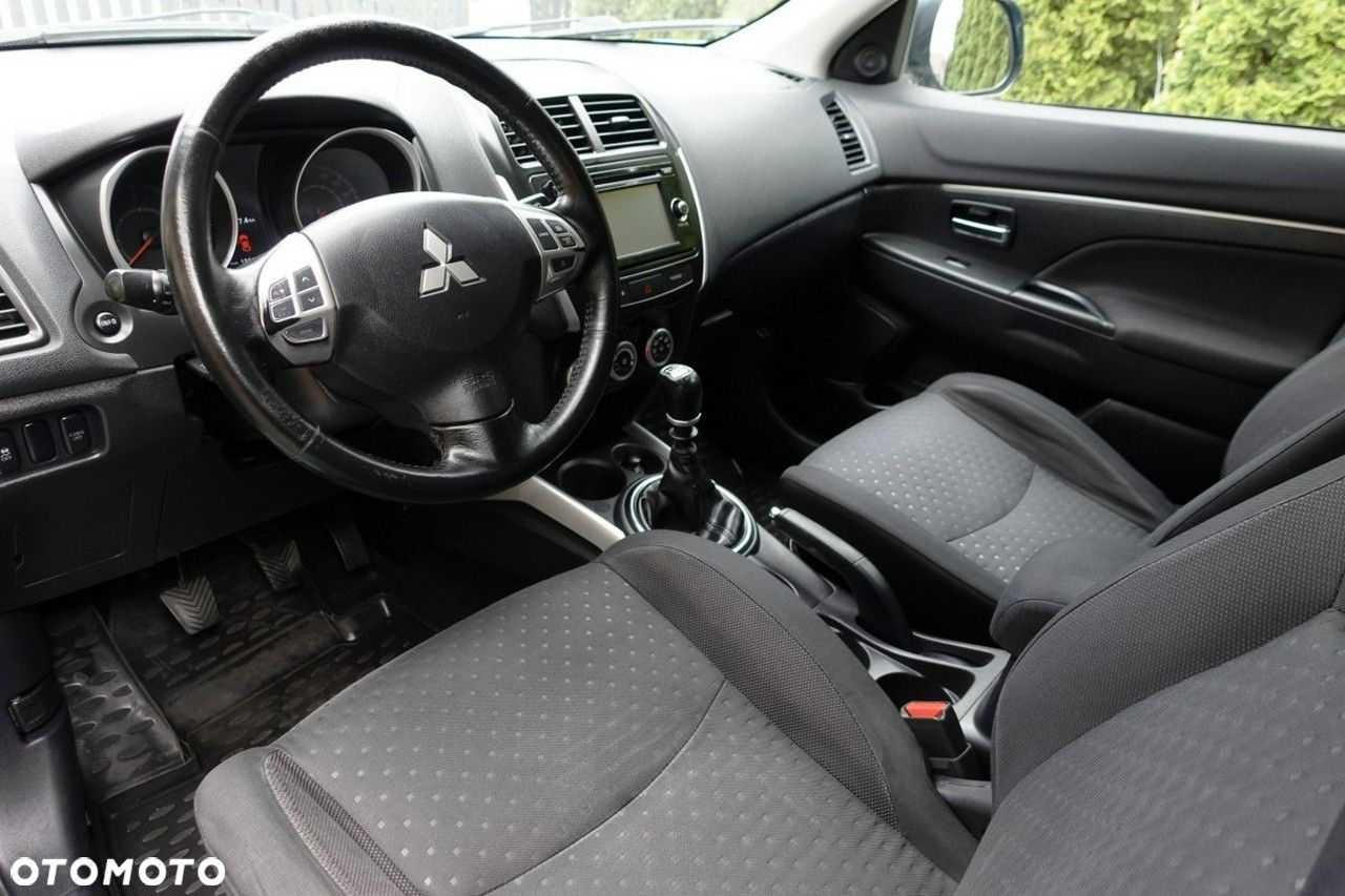 Mitsubishi ASX - 12