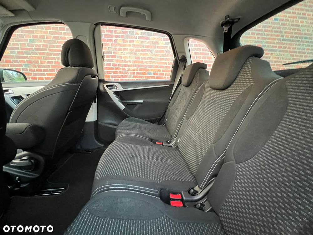 Citroën C4 Picasso - 16