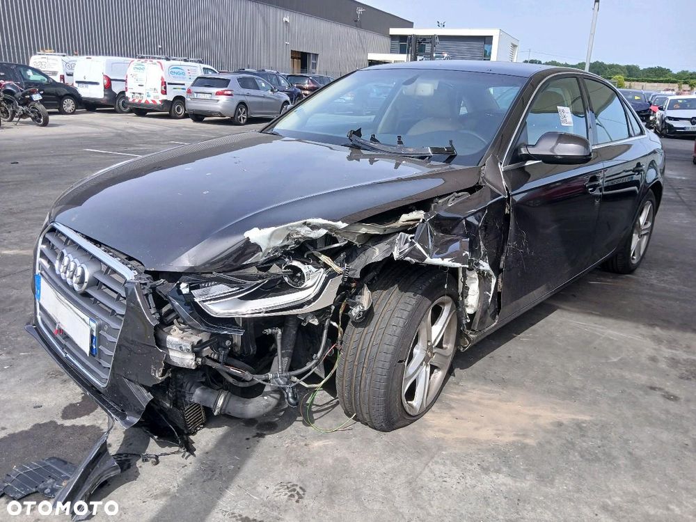 Audi A4 Limousine 2.0 TDI DPF multitronic Attraction - 5