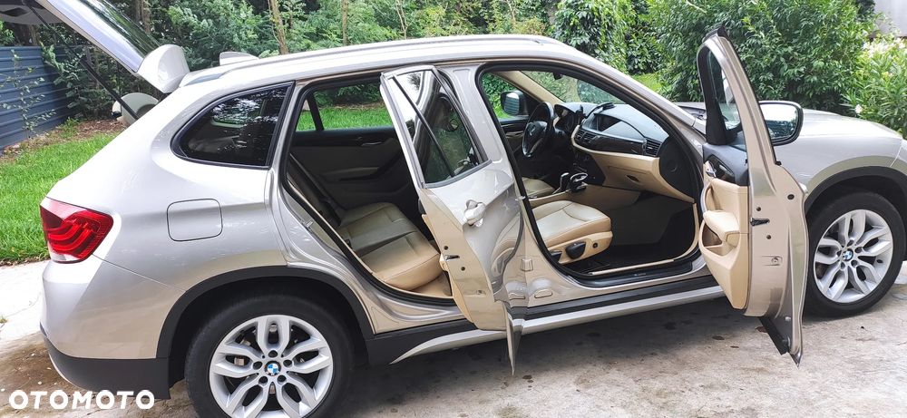 BMW X1 xDrive18d - 16