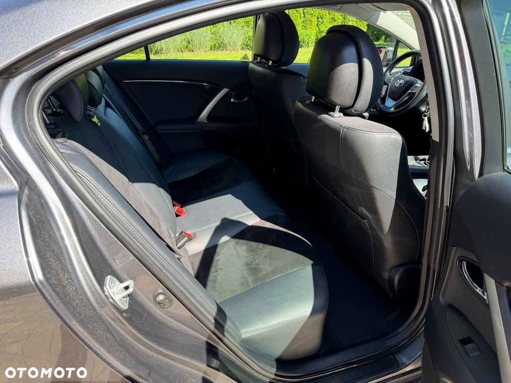 Toyota Avensis 1.8 Sol EU5 - 15
