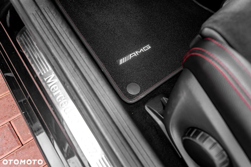 Mercedes-Benz CLA 250 4Matic 7G-DCT AMG Line - 26