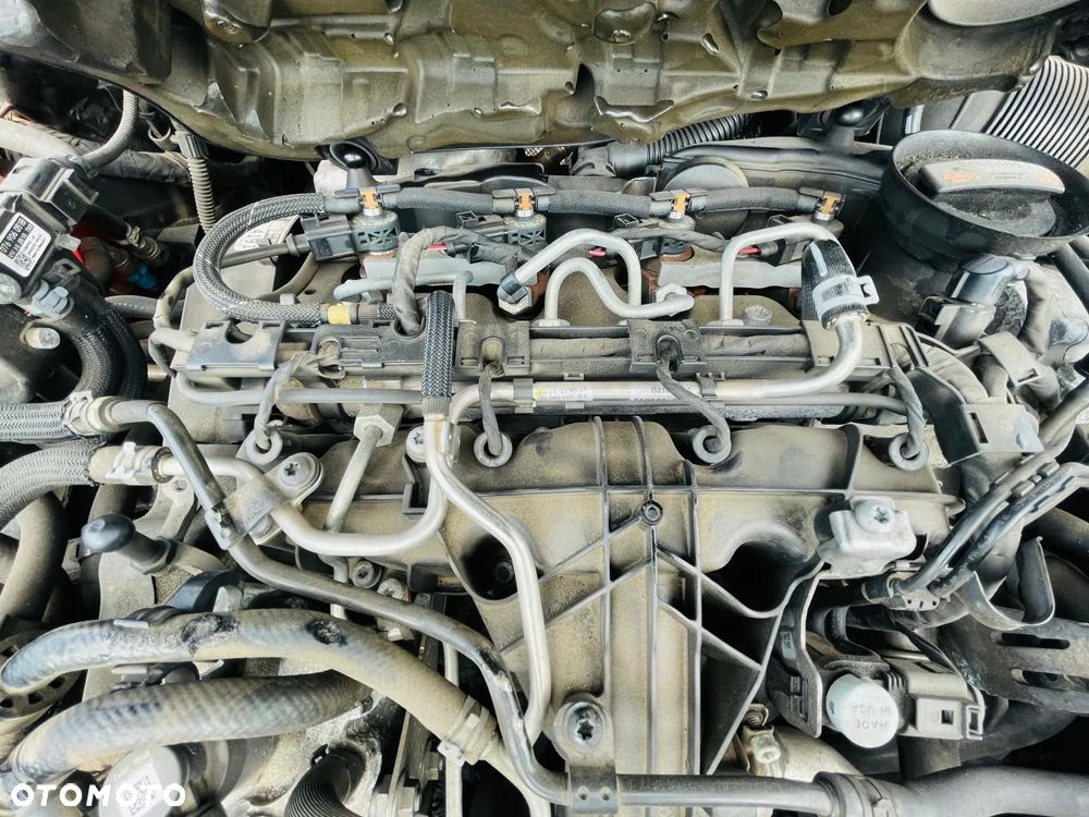 Volkswagen Passat 2.0 Blue TDI DSG SCR Highline - 31