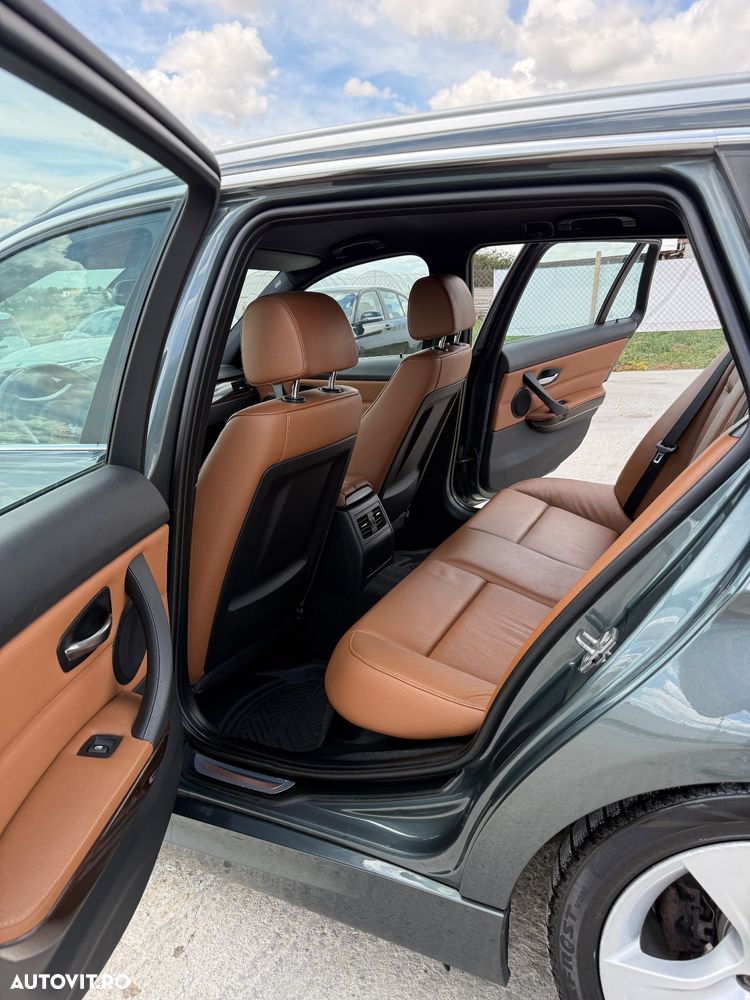 BMW Seria 3 320d xDrive - 10