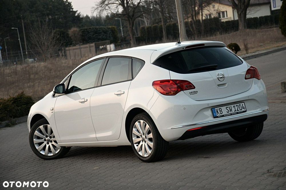 Opel Astra - 11