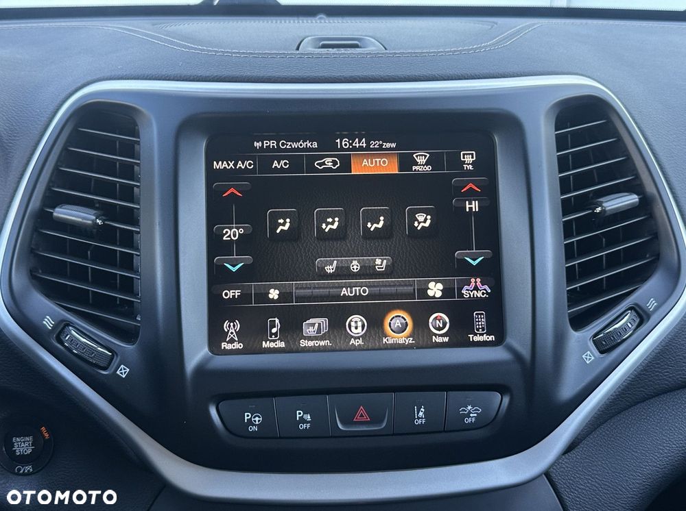Jeep Cherokee - 15