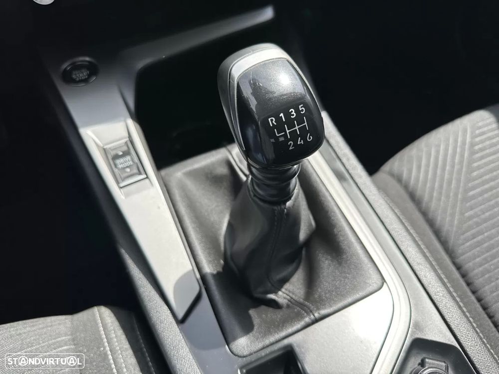 Peugeot 308 1.2 PureTech Business Line - 33