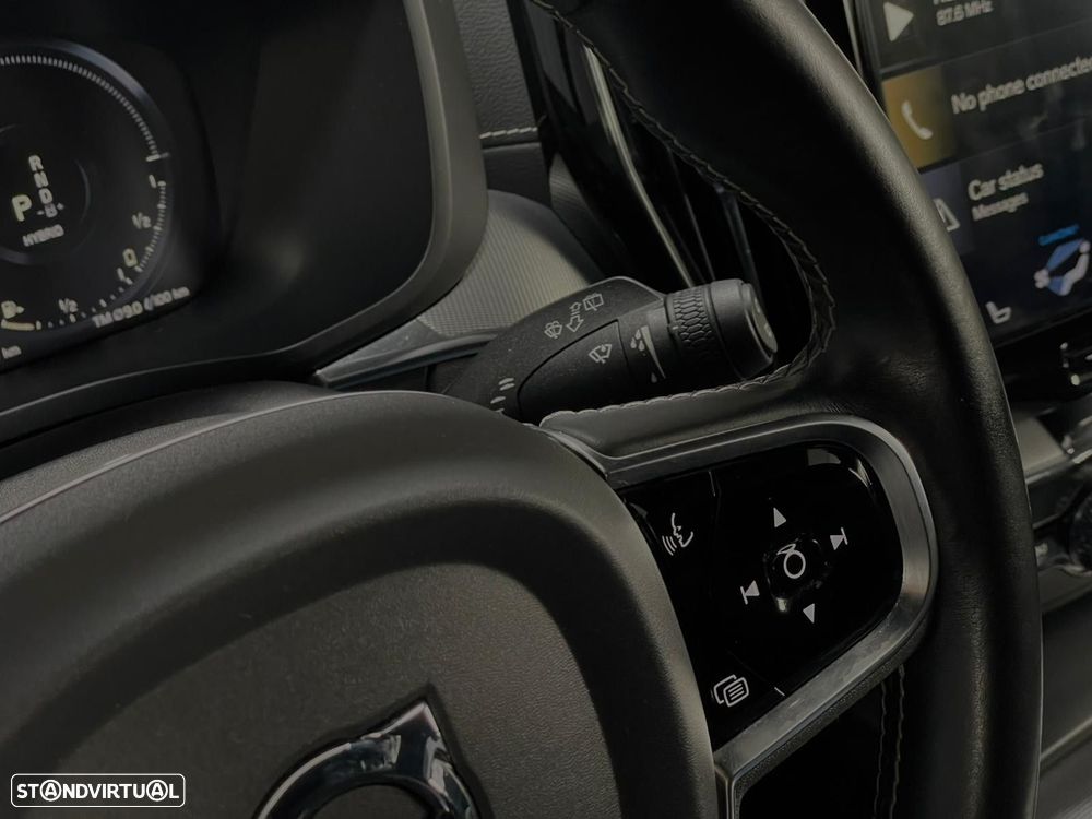 Volvo XC 60 T8 Twin Engine AWD Geartronic RDesign - 16