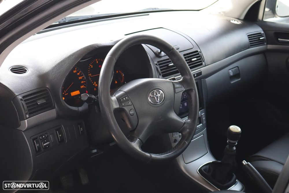Toyota Avensis SD 2.2 D-4D Sol+GPS - 14