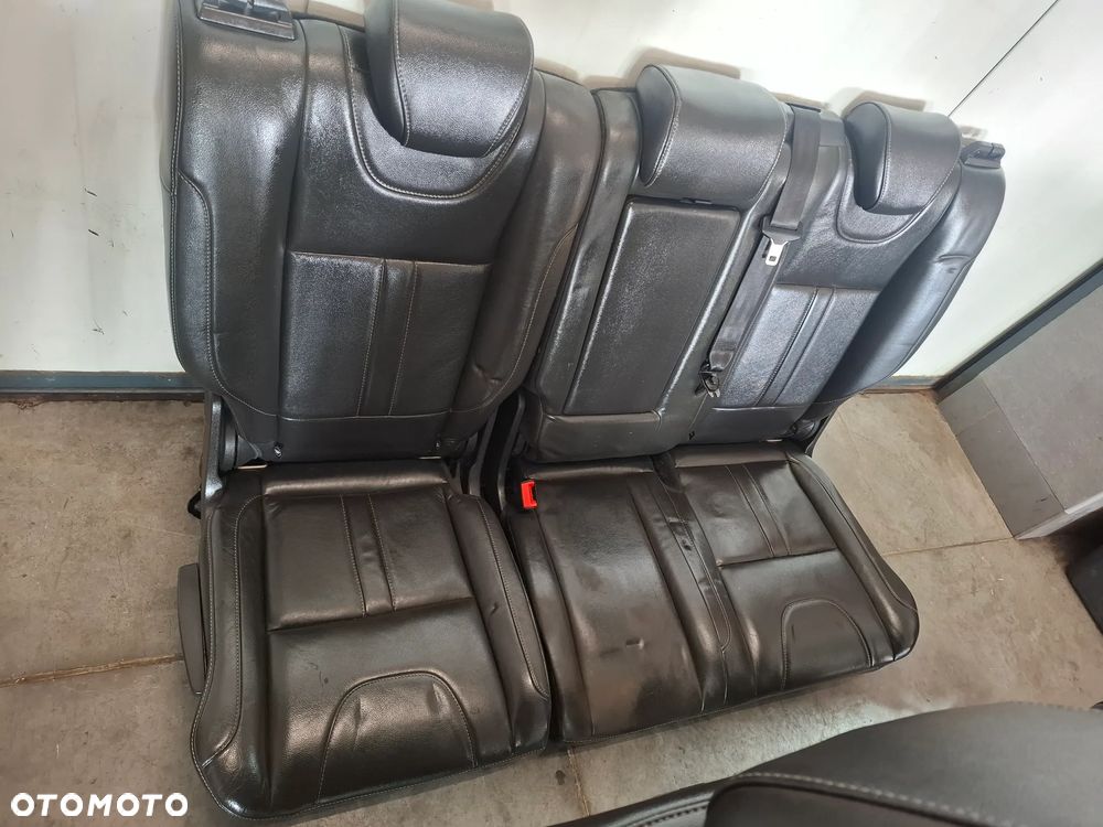 Fotele przód kanapa tył komplet skóra Ford Kuga Mk2 2015 rok Grzane brak poduszek anglia - 5