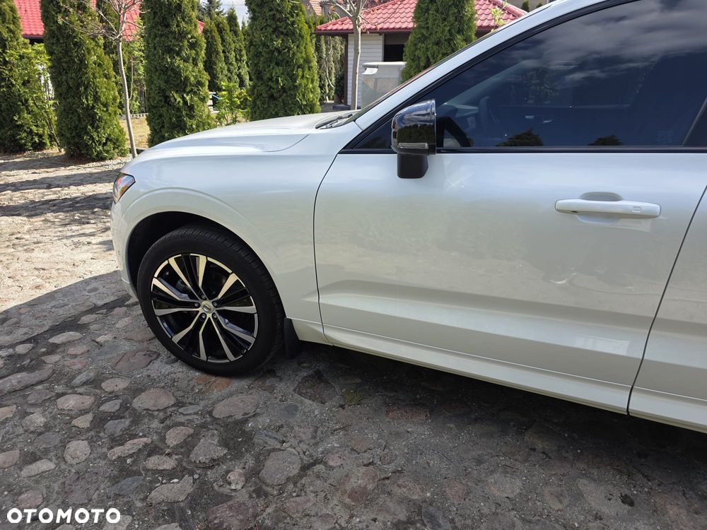 Volvo XC 60 B6 B AWD Momentum Pro - 9