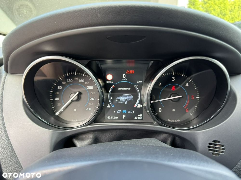 Jaguar F-Pace - 22
