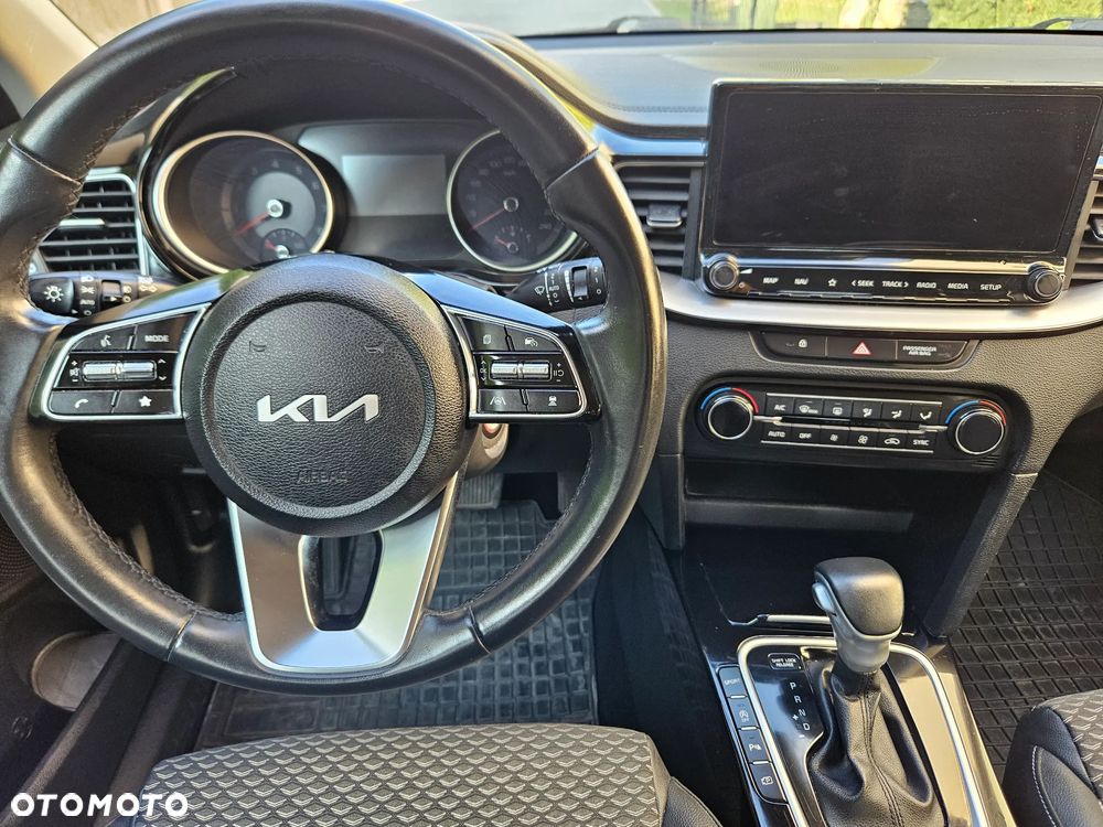 Kia XCeed - 8