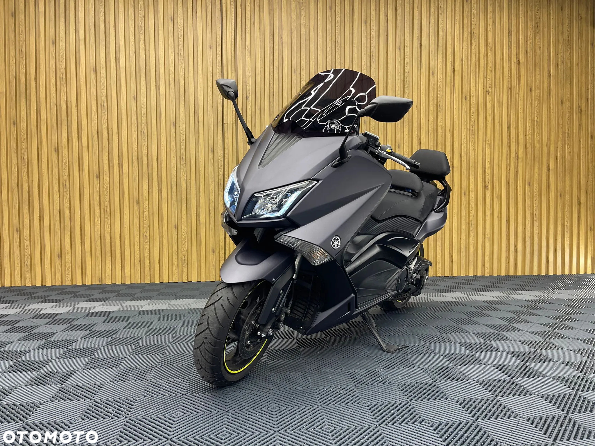Yamaha Inny - 28