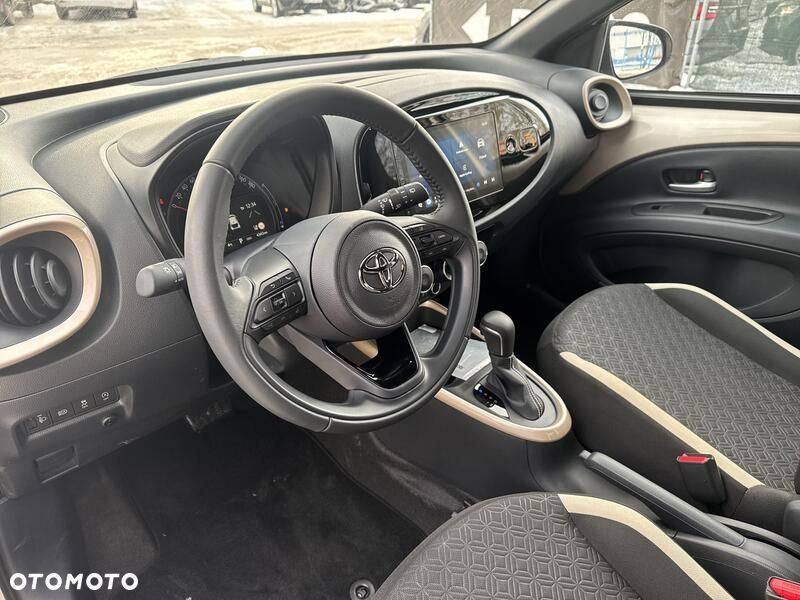 Toyota Aygo X 1.0 VVT-i Style CVT - 11