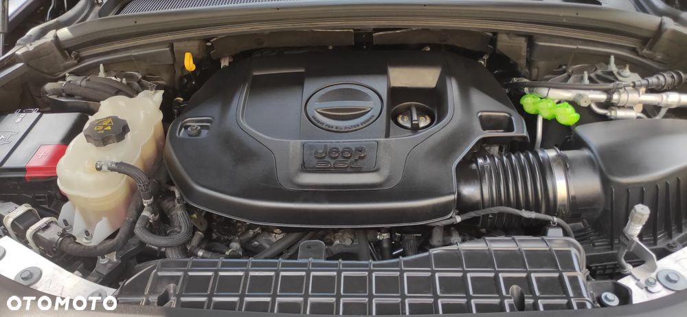Jeep Grand Cherokee - 14