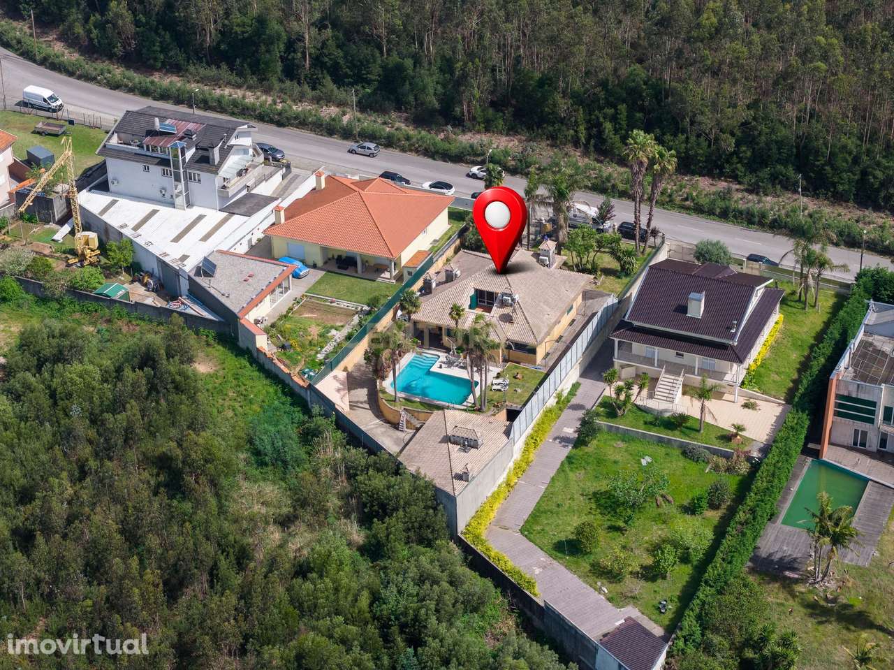 Encantadora Moradia de 4 Frentes - Grande imagem: 3/43