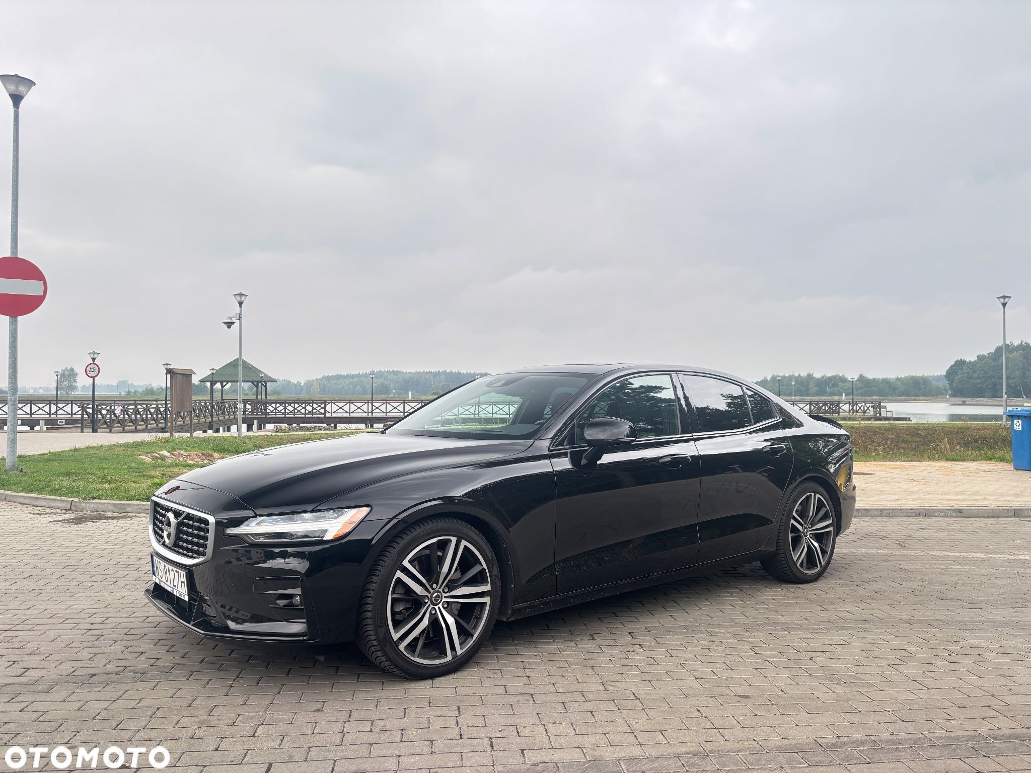 Volvo S60 T6 AWD R-Design - 1