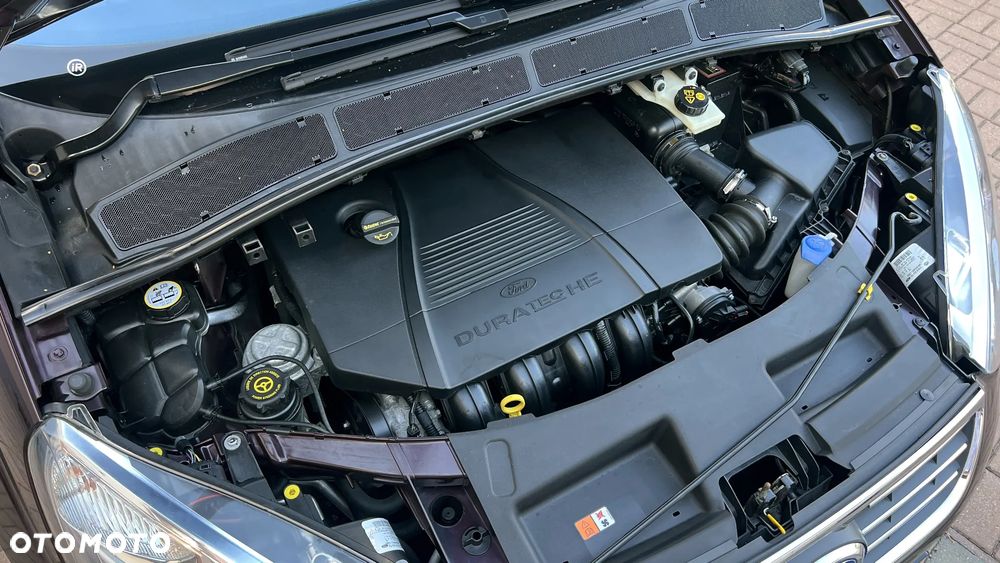 Ford Galaxy 2.0 Ghia - 36