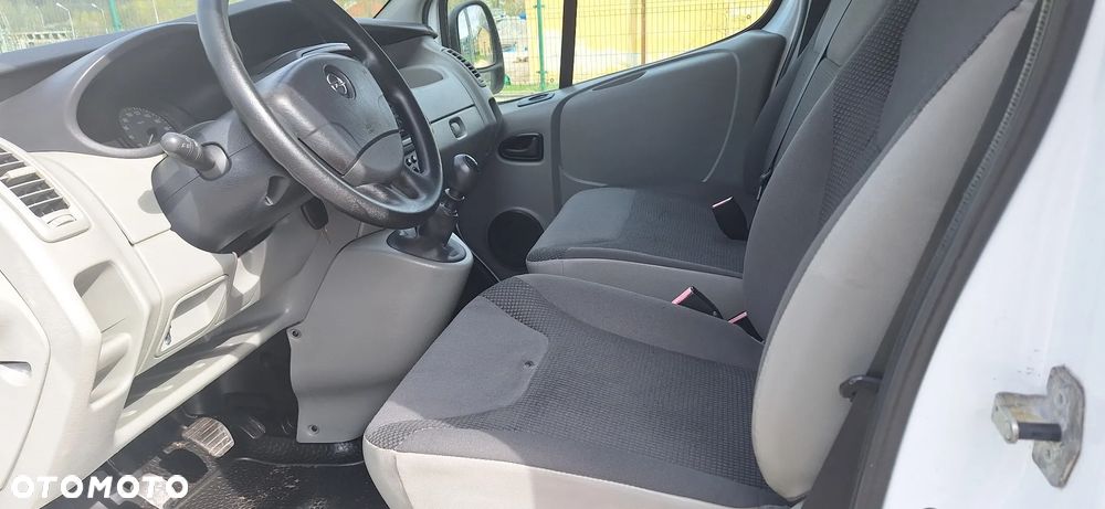 Opel Vivaro - 4