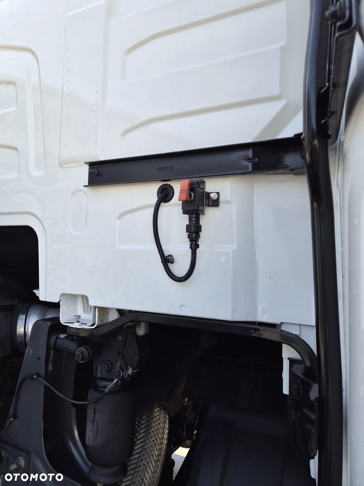 Volvo Volvo FH 460 GLOBETROTTER XL I-SAVE + ADR - 7