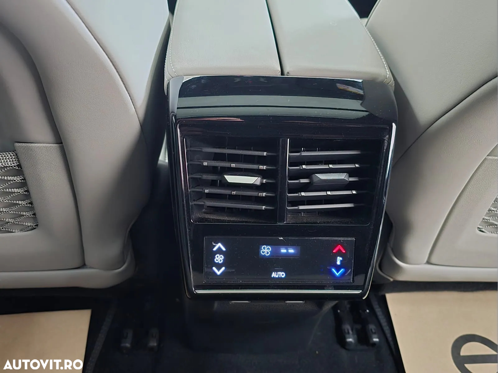 DS Automobiles DS 7 Crossback DS7 1.6 PHeV AWD 360 EAT8 OPERA - 10