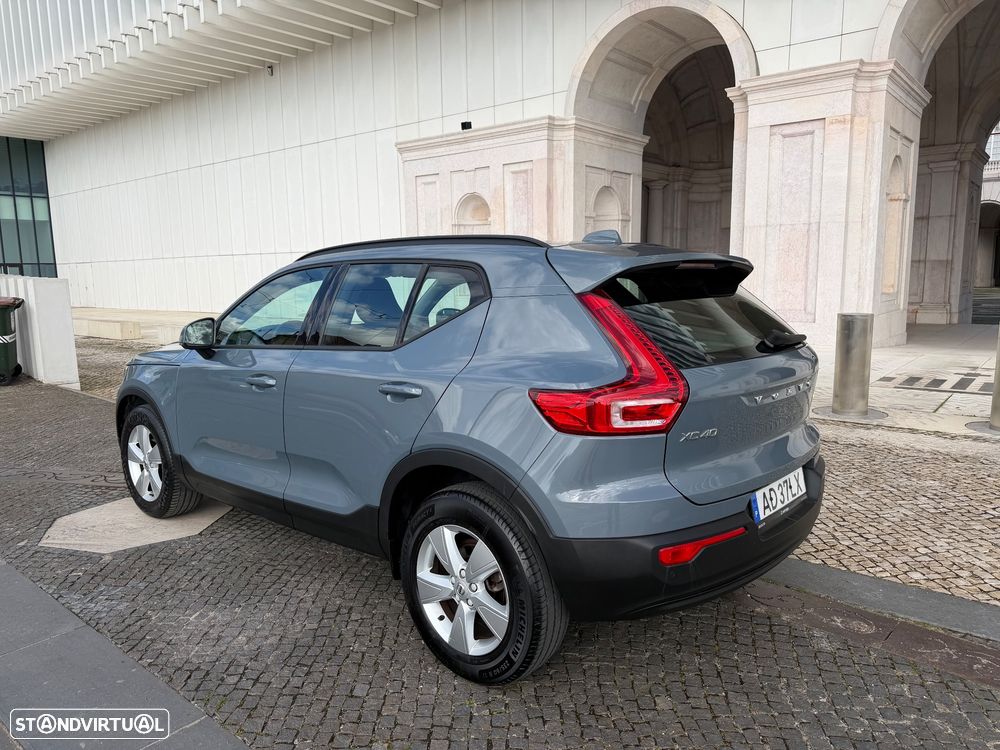 Volvo XC 40 1.5 T3 - 4