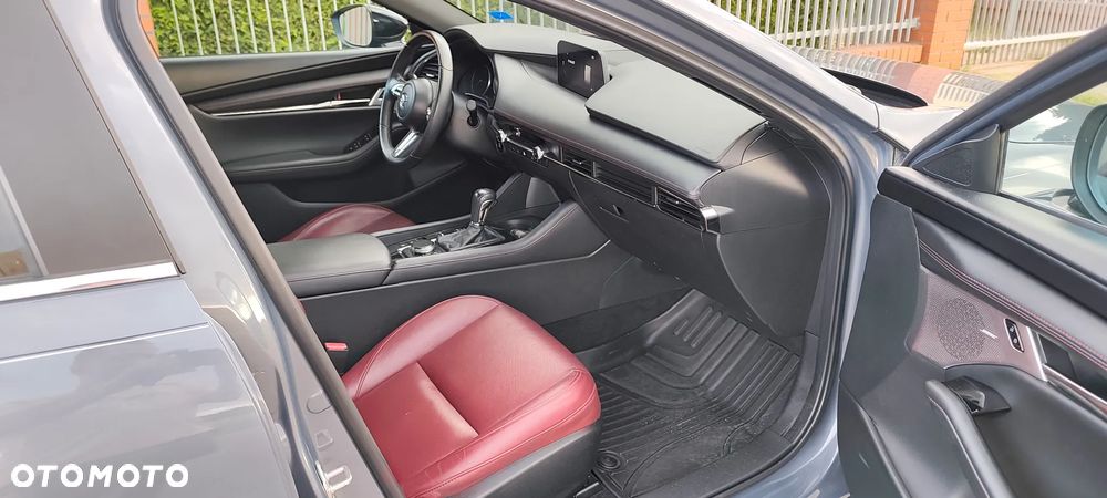 Mazda 3 - 10