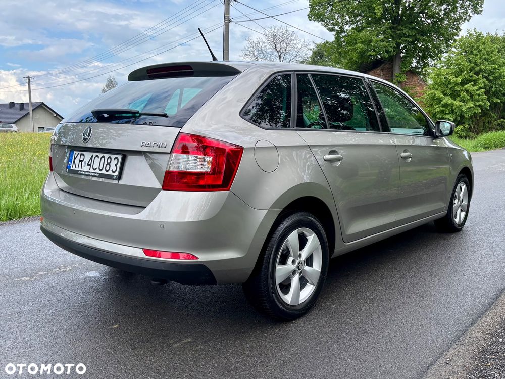 Skoda RAPID 1.2 TSI Ambition - 11