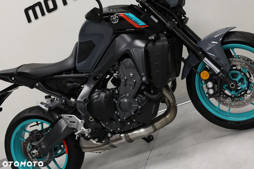 Yamaha MT - 12