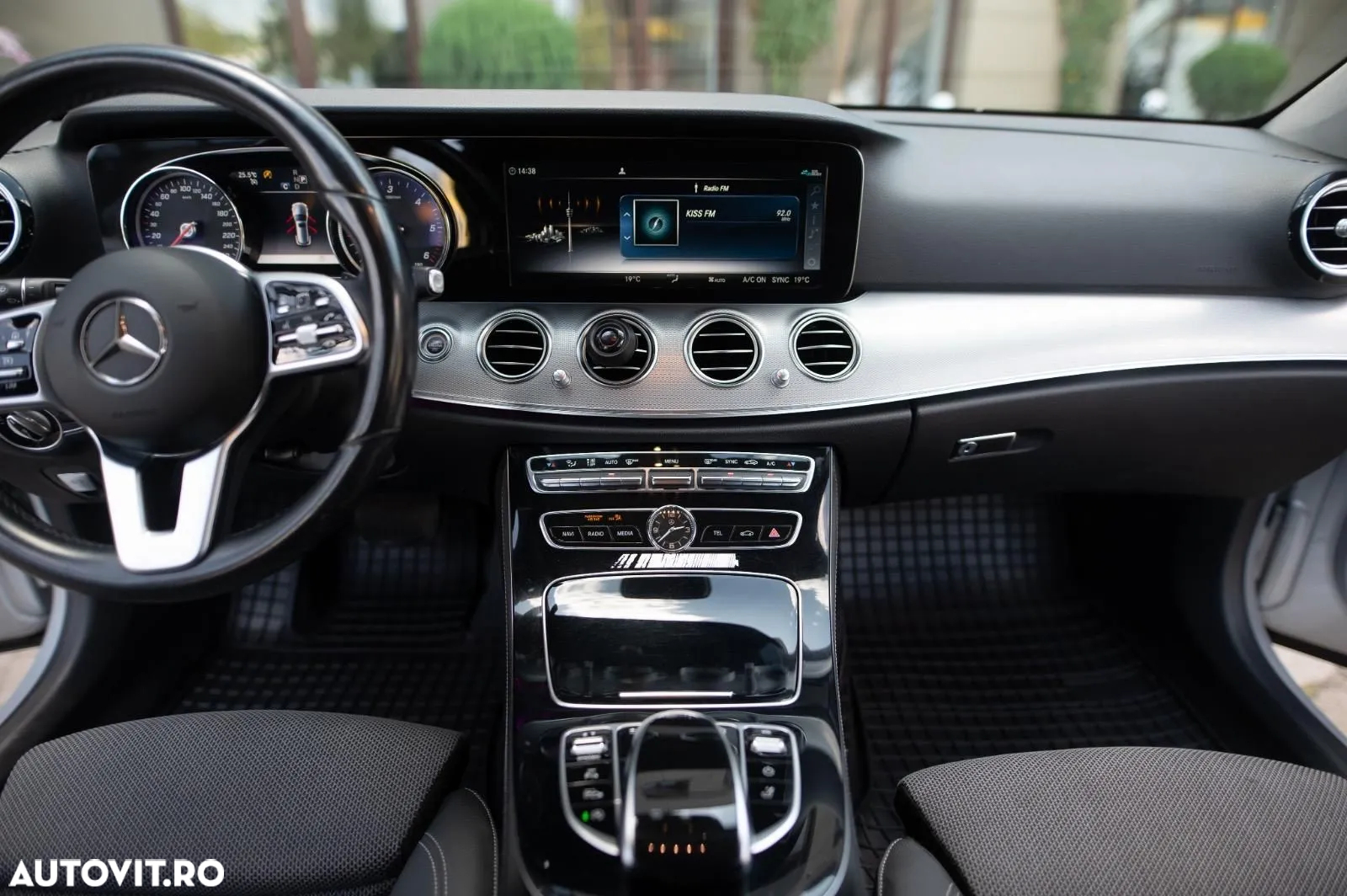 Mercedes-Benz E 220 d T-Modell Aut. - 10