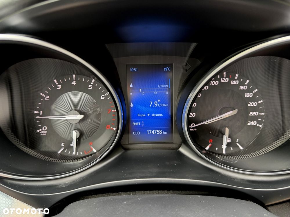 Toyota Avensis Touring Sports 1.8 Business Edition - 8