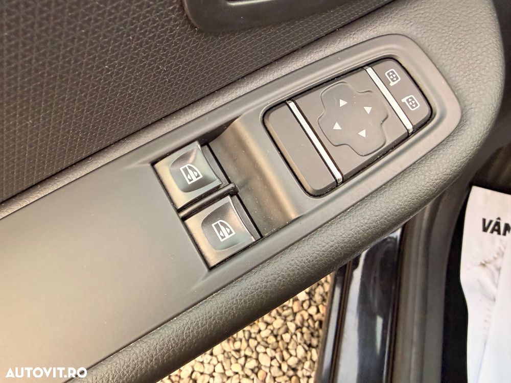 Renault Clio (Energy) TCe 90 Bose Edition - 17