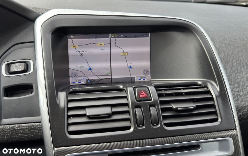 Volvo XC 60 D5 AWD RDesign - 23