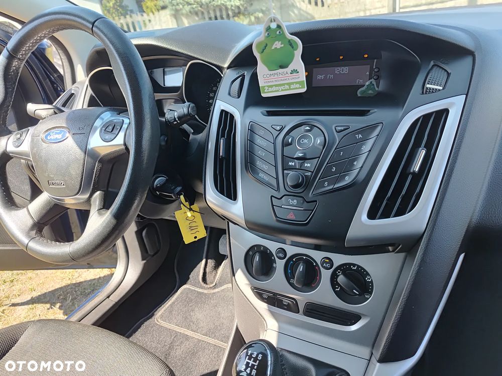 Ford Focus SW - 27