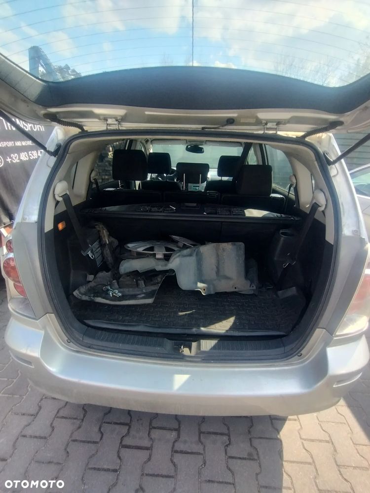 Toyota Corolla Verso 2.0 D-4D Prestige 7os - 10