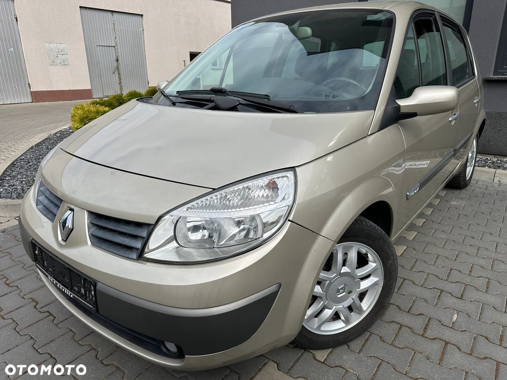Renault Scenic - 1