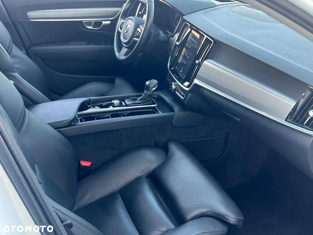 Volvo S90 - 19