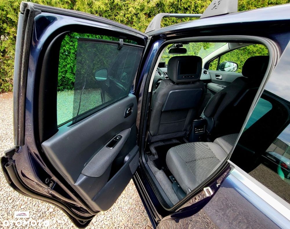 Peugeot 5008 - 8