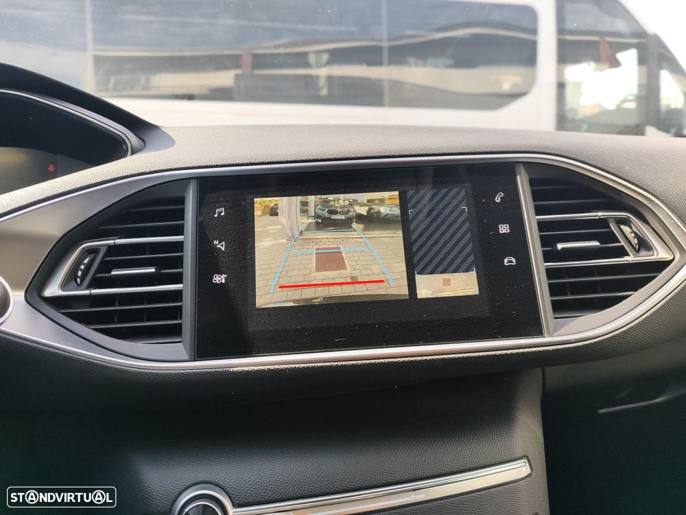 Peugeot 308 SW 1.5 BlueHDi Style - 16