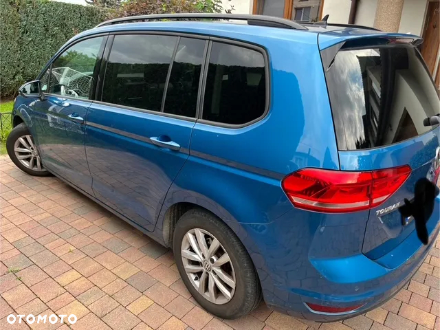Volkswagen Touran - 2