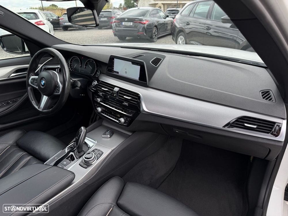 BMW 520 d Pack Desportivo M Auto - 18