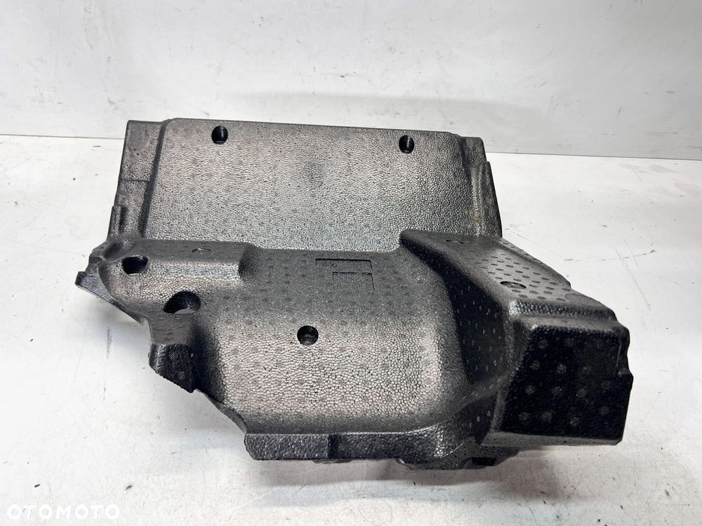 WKŁAD STYROPIAN POD NOGI PRAWY AUDI Q4 E-TRON 10C864417B - 2