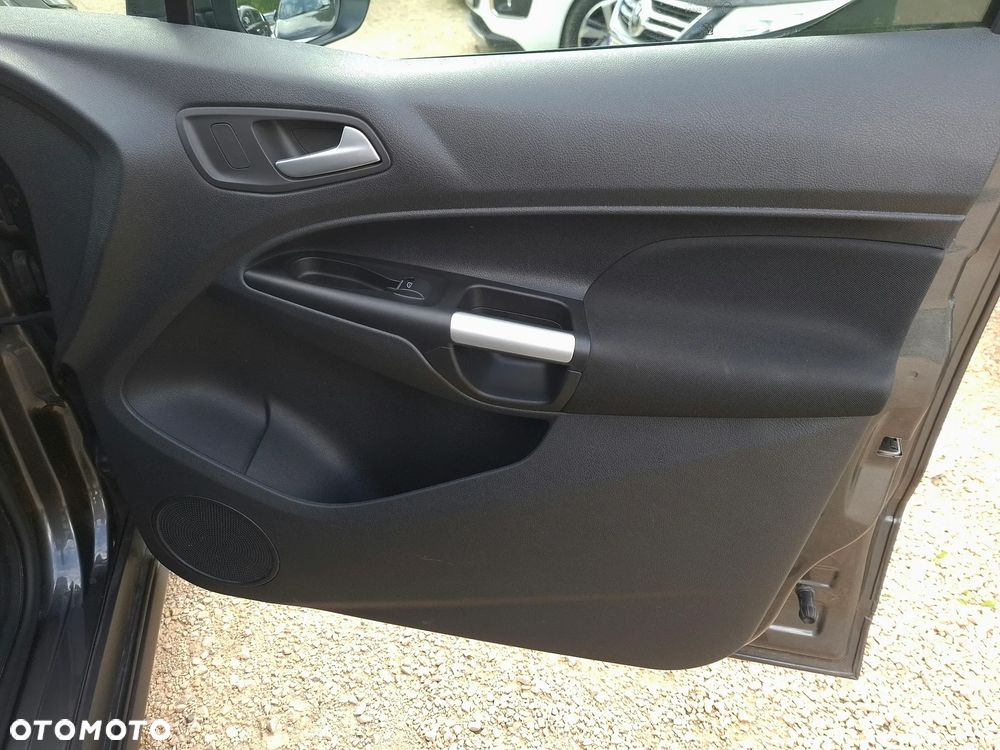 Ford Tourneo Connect Grand - 22
